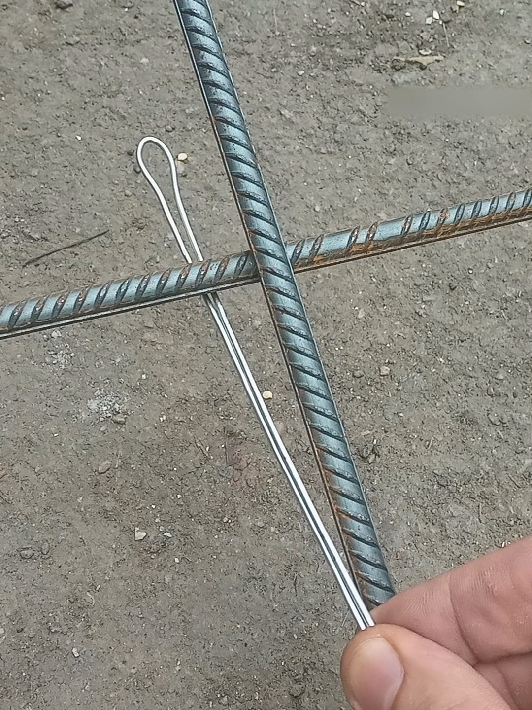 Useful construction tips. How to reliably tie reinforcement #DIY #howto #construction #tips #ideas