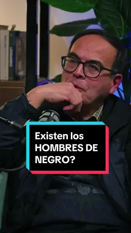 Esto pasa cuando compras un libro prohibido 😳  #confesionespodcast #podcast #paranormal #hombresdenegro #meninblack #peru #fyp #mariozegarra #extraterrestres #ovnis 