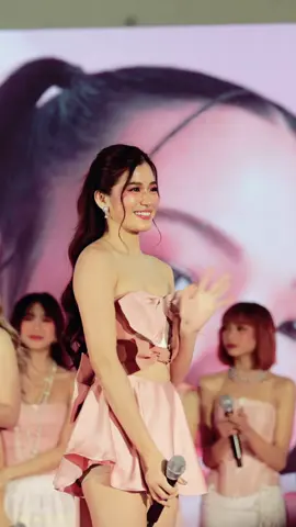 Sort mode… Random lapag muna ng clips Halooo 「#BINI_AIAH」 MACGlowPlay WithBINI #BINIxMACCosmeticsPH #MACxBINI #MACGLOWPlay #MACCosmeticPH #BINI @BINI PH 