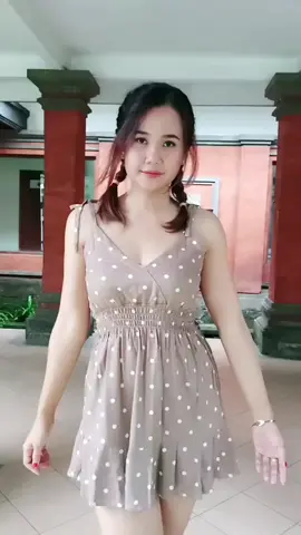 halo Sabtu 😘 #fypage #fakebodyy⚠️ #fashion #fakebody #fypシ #fypシ゚viral #warnawarni #minidress #bajudinas #fyp #dresskekinian 