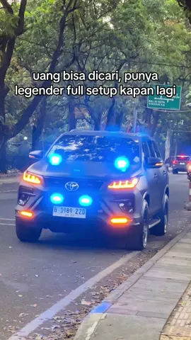 lengah dikit langsung ganti body kit 🥶                                                               #sirenequipment #CapCut #fyp #viral #fypシ #xyzbca #kontenviral #toyota #fortuner #legender #fortunerlegender 