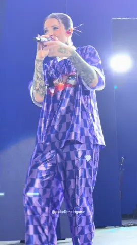 Eres tan hermosa @baby miko  #youngmiko #xoxotour #itsyoungmiko #baymiko #itsbabymiko #xoxotour2024 #xoxotourct #xoxotourconnecticut #fyp 