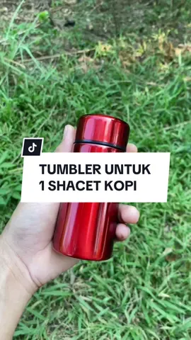 Tumbler khusus 1 shacet kopi yang bisa tahan air panas, Ukuranya kecil jadi bisa disakuin ke saku celana ke saku tas ke saku jaket ke dasbord motor ini praktis banget #tumbler #tumblermini #tumblerkopi 