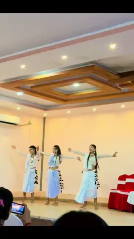 @@___🕊️🌸🌿 @Ñee Haä Cha UdhaRy @Binju😊 @Sujata pariyar 