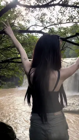 อยู่กรุงเทพก็ดีอยู่แล้ว🍃#น้ำตก #ธรรมชาติ 