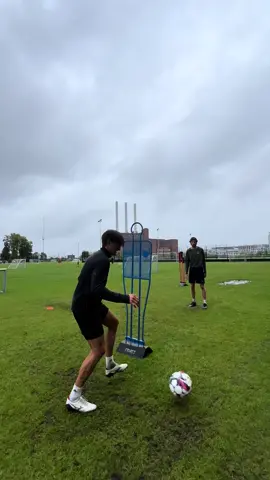 Stop & shift ⚽️⚡️ #7mlctraining #technique #training #footballtraining #soccertraining 