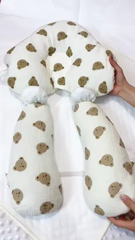 Gối chữ u, định hình đầu và cổ của bé, chống gjaatj mình các mom đã cho bé nhà mình thử chưa ạ. Các mom bấm vào giỏ hàng để tham khảo nha.#goichuuchobe #goichobe #goichonggiatminh #goichuuchobengungongiac #goichobe