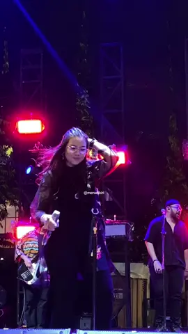 @DANILLA kalo pake kaca mata bikin ❤️❤️❤️  #danillariyadi #penelisik #fyp #fypシ゚viral #musik #musikindonesiadispotify 