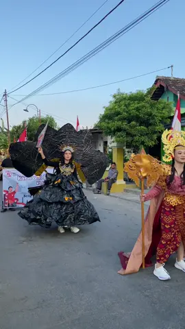 Alah alah kemayune🤏🏻🤣  #TemplateHUTRI 