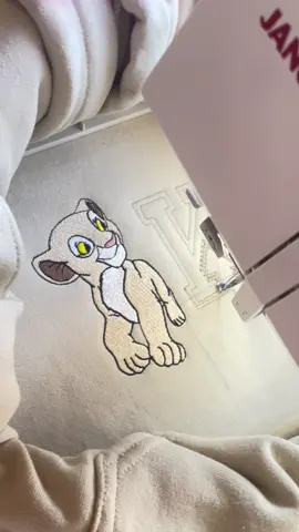 Nala 🦁 #embroidered #bordado #personalizados #disney #embroidery #janome550e 