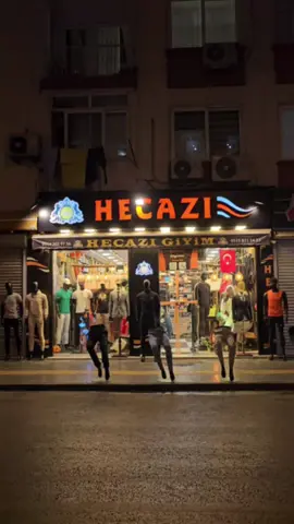 حجازي للألبسة الرجالية أرقى و افخم الألبسة تجدونها لدينا مرسين نزلة الميتربول شارع السوريين اهلا وسهلا بكم 