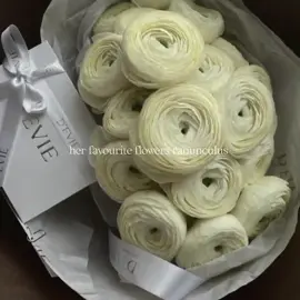 #whiteflowers #tiktok #flowers #ranunculus #aesthetic #recommendations #fypシ #repost #viralvideo #favouriteflower #viral #ranunculusflower 