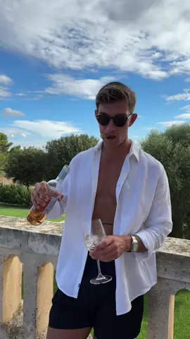 The simple pleasures of life 🍷  #Wine #Holiday #gentleman 