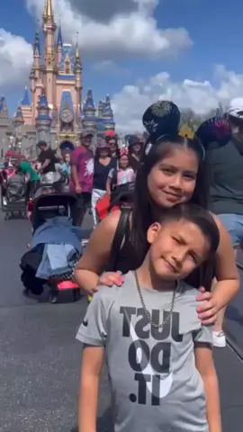 POV: Taking pictures with siblings be like #siblingsbelike #kids #funnymoments #kidsoftiktok #bigsister #funny #parentinghumor #dramatic #fy 