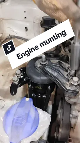 Need Replace Engine mounting #howto #usa🇺🇸 #mechanic #usa 