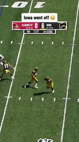 Iowa dropped a 40 burger today🫡 #CFBonFOX #CollegeFootball #CFB #footballtiktok #iowa #offense #touchdown 