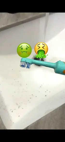 I got this electric toothbrush for my daughter from Walmart couple months back (2–3 months) and this is what I found while cleaning her toothbrush today. MOLD! 🤢🤮 @walmart @equate.health #mold #reels #fyp #walmart #foryou #MomsofTikTok #parentsoftiktok 
