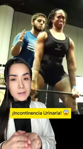👩🏻‍⚕️ La incontinencia urinaria durante el levantamiento de pesas es relativamente común entre las mujeres, especialmente en deportes de alta intensidad como el powerlifting o el CrossFit.  . ❌ Sin embargo, no es algo que se considere “normal” en el sentido de que deba ser ignorado o aceptado sin más.  . ☝️ Es una señal de que los músculos del suelo pélvico pueden no estar soportando adecuadamente la presión intraabdominal generada durante los ejercicios intensos. . ❌ No es necesariamente “malo” en términos de salud a corto plazo, pero puede indicar una debilidad en el suelo pélvico que, si no se aborda, podría llevar a problemas más serios con el tiempo, como una mayor incontinencia o prolapso de órganos pélvicos.  . . . #pesas #Fitness #gym #mujeresfitness #powerlifting #crossfit 