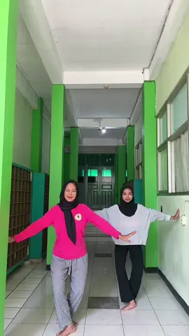 tari sayur lodeh 🤩🍲  #fyp #taritradisional #tariindonesia #budaya #indonesia #trending #tarisayurlodeh #taribetawi 