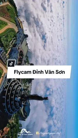 TƯỢNG PHẬT TÂY BỔ ĐÀ SƠN – TƯỢNG PHẬT BÀ BẰNG ĐỒNG CAO NHẤT CHÂU Á Phật Bà Tây Bổ Đà Sơn tại núi Bà Đen được thiết kế dựa trên nguyên mẫu của tượng Phật thời Lê, chạm khắc tinh xảo với khuôn mặt đầy đặn, phúc hậu, giữa trán có tuệ nhãn, đầu đội vương miện chạm khắc hình ảnh Đức Phật A Di Đà, tôn vinh trí tuệ mẫn tiệp và lòng từ bi phổ độ chúng sinh của Đức Phật với thế gian. Cre: Tôi Yêu Tây Ninh #dacsactayninh #toiyeutayninh 