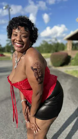 How am I surf boarding on land ##expandetufoto##IAutocompleta