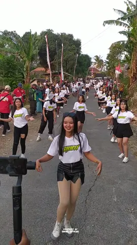 salam kerong💃🔥 #karnavalprangas #dancer #bpaudio #salamkerong #ceksound #soundsystemmalang #horegjawatimur #fyp #soundviral #emweofficial #xybca 