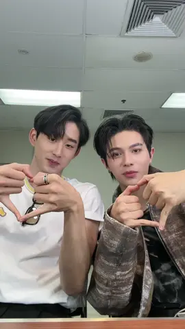 ง้อ (เรื่องอะไีร)??? @est_rvp 