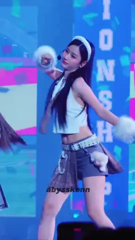 OBSESSED WITH HER 🧎  #tontawan #tutontawan #gfruntheworldconcent #fyp (Cr. abysskenn)