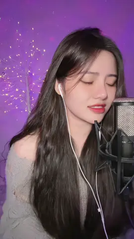 Có lẽ em yêu anh nhiều quá nên là em chẳng muốn buông ra 🥹#cover #yenthanh #dungyeunuaemmetroi 