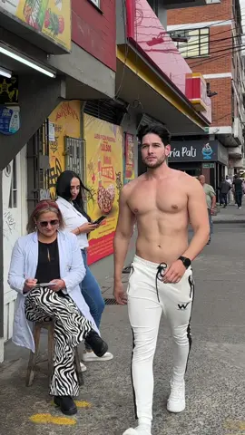 Camina con estilo todos voltearan a verte 😌 #parati #foryou #trend #viral 