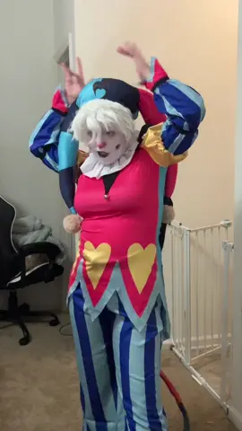 I love the dance 🙂‍↕️ #joyride #kesha #cosplayer #fizzarolli #helluvaboss #fizzarollicosplay #clown 