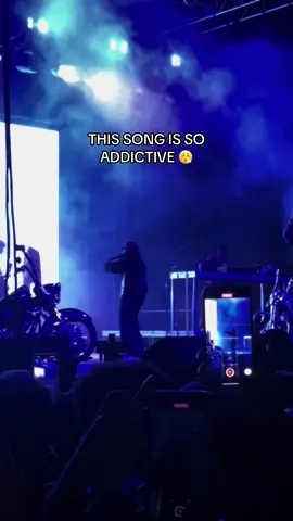I need to hear it live 🔥 @.yonny  #dontoliver #dontolivermusic #newdrop #live #performance #lyrics #addictive #lypsinc #viral #twogirlsinthecut 