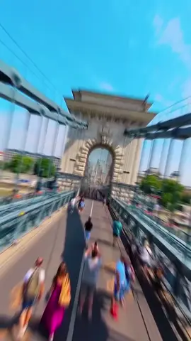 Get ready for a new 360° Hyperlapse adventure through BUDAPEST! 🎢🏰 This time I captured some of Budapest's most iconic spots and brought them to life with AE and a 360° camera. 📸🎥 Shot on INSTA360 ONE RS 1-inch @insta360_official  #insta360 #hyperlapse #vfx #adobecreative #aftereffects #seamlesstransition #GetCreative #budapest 