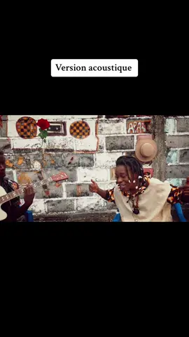 Découvrez la Performance acoustique du single “ESSILI YO” de TYTY MEUFAPART   L histoire n oublie pas la femme , la femme n’oublie pas l’histoire 🙍🏽‍♀️.                   @Brazza Buzz 