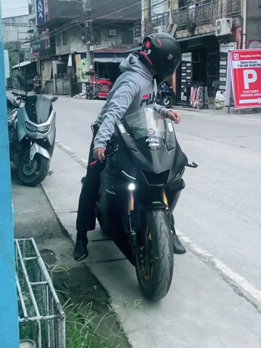 Ikaw mga ilan lingon ka bago mag takeoff 😝 #fyp #fypシ  #yamaha #yamahar6 #r6 #ccs  #bigbike
