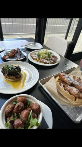 Arts, beats, eats, and Jazz Festival, in #DowntownDetroit  The weather is perfect for a stroll, dining, drinks, indoor/outdoor dining. Make sure you stop be Central Kitchen for the best seat in town! #Detroit #ThingsToDiDetroit #Dining #LaborDayWeekend #ArtsBeatsAndEats #detroitrestaurants #detroiteats #detroitfoodie 