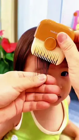 Hair Brush and Hair cut For Babies #chinese #kitchengadgets #product #gadgets #gadget #kids #baby #babyhair 