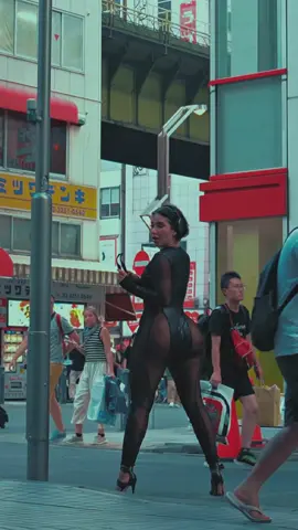 1-10?🖤What song do you think I’m listening to? 🎶 #music #recordingstudio #recordlabel 