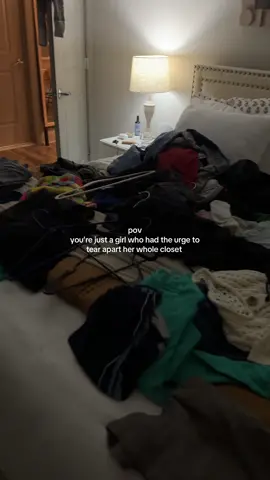 Just a girl with a raging shopping addiction, shop my poshmark! New uploads everyday! https://posh.mk/OiX3QhK0xMb