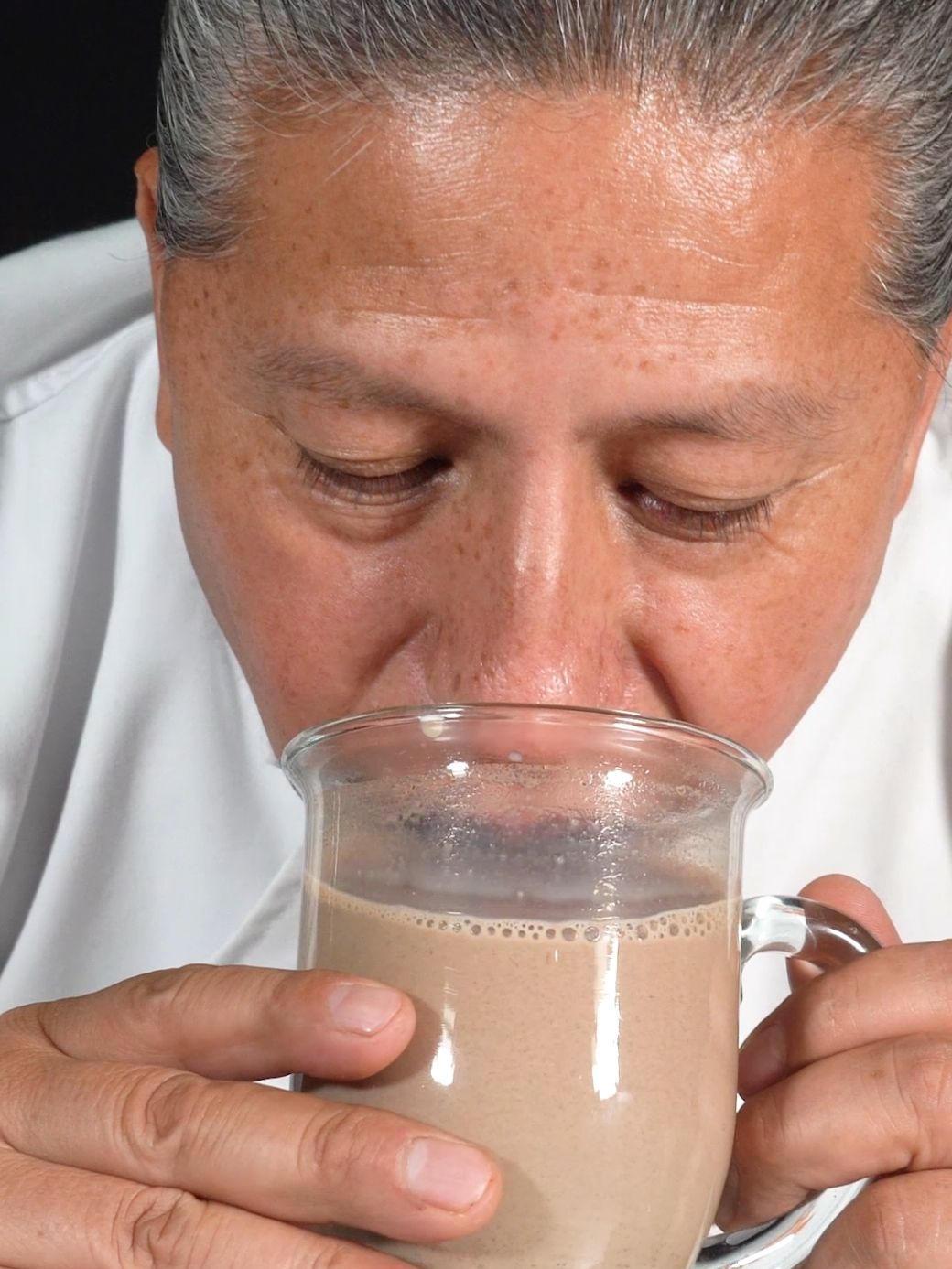 Hoy te vengo a presentar una receta que me recuerda mucho a mi niñez.. es una chocolatada con #chocolateharasic #Delicious #Viral #FoodChallenge #oruro #Yummy 