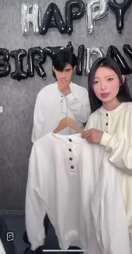 Áo sweater cổ tàu trơn basic form rộng chất liệu nỉ 2 da #aosweaterformrong #aosweater #aosweaternu #aosweaternam #aoxinh #xuhuong #capcut #viral #trend 