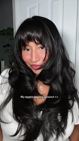 Something about a fresh bouncy blowout hits different 🫧🧖🏽‍♀️ #freshblowout #blowout #rollershairstyle #bouncyblowout #bouncycurls #hairrollersblowouts #healthyhair 