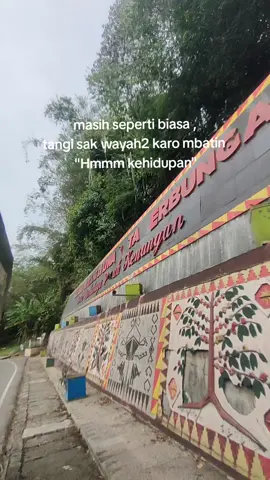 hm😊#storytruck #fypシ゚viral #drivermuda #masukberandafyp #viralvideo #fyp #CapCut #storytruck #viraltiktok 