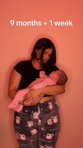 Mi embarazo completo🥹🤍 Volveré algún día ha ser la mujer del comienzo del video? No creo, porque ahora me siento mucho más capaz, sin miedo a los cambios, más madura, con otros intereses, metas y preocupaciones. Si hay días en qué la extraño, pero me siento feliz y emocionada de vivir esta nueva etapa de “mamá” y ver todo lo que baby Merliah viene a enseñarme🙌🏻🌸 #pregnancyjourney #embarazo #bellygrowth #fyp #parati #foryou #MomsofTikTok #maternity #maternidad #babygirl #embarazo #37semanas #embarazada #pregnant #pregnantlife #embarazosemanaasemana #pregnantbelly #pregnancy  #pregnanttiktok #mamaprimeriza #baby #maternityleave  #bebeencamino #pregnantmama  #mujerembarazada #babyiscoming
