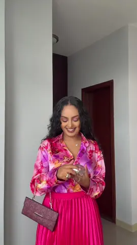 🎶🎵💃🏻😌 #Narco #Latina #grwm #OOTD #getdressedwithme #ethiopian_tik_tok #mexico 