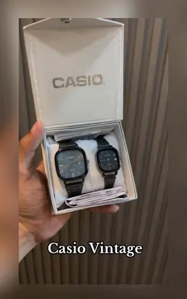 C.asio A138 dành cho cặp đôi. Size nam: 36mm, nữ: 28mm + Chất liệu vỏ: hợp kim + Chiêu dài dây đeo: 22,5cm + Chiều rộng dây đeo: 1.1cm + Đường kính mặt : 2.6cm + Độ dày quay số: 0,8cm + Trong lương: 50g #casio #dongho #casiovintage #vintagestyle #watch #viral #xuhuong 