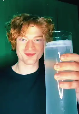 How to drink a glass water on 2 sec 😅💕💕