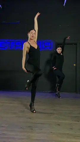 Jazz-heels 🥰  #dance #jazz #heelsdance #heels #carleswhisper #dancer 