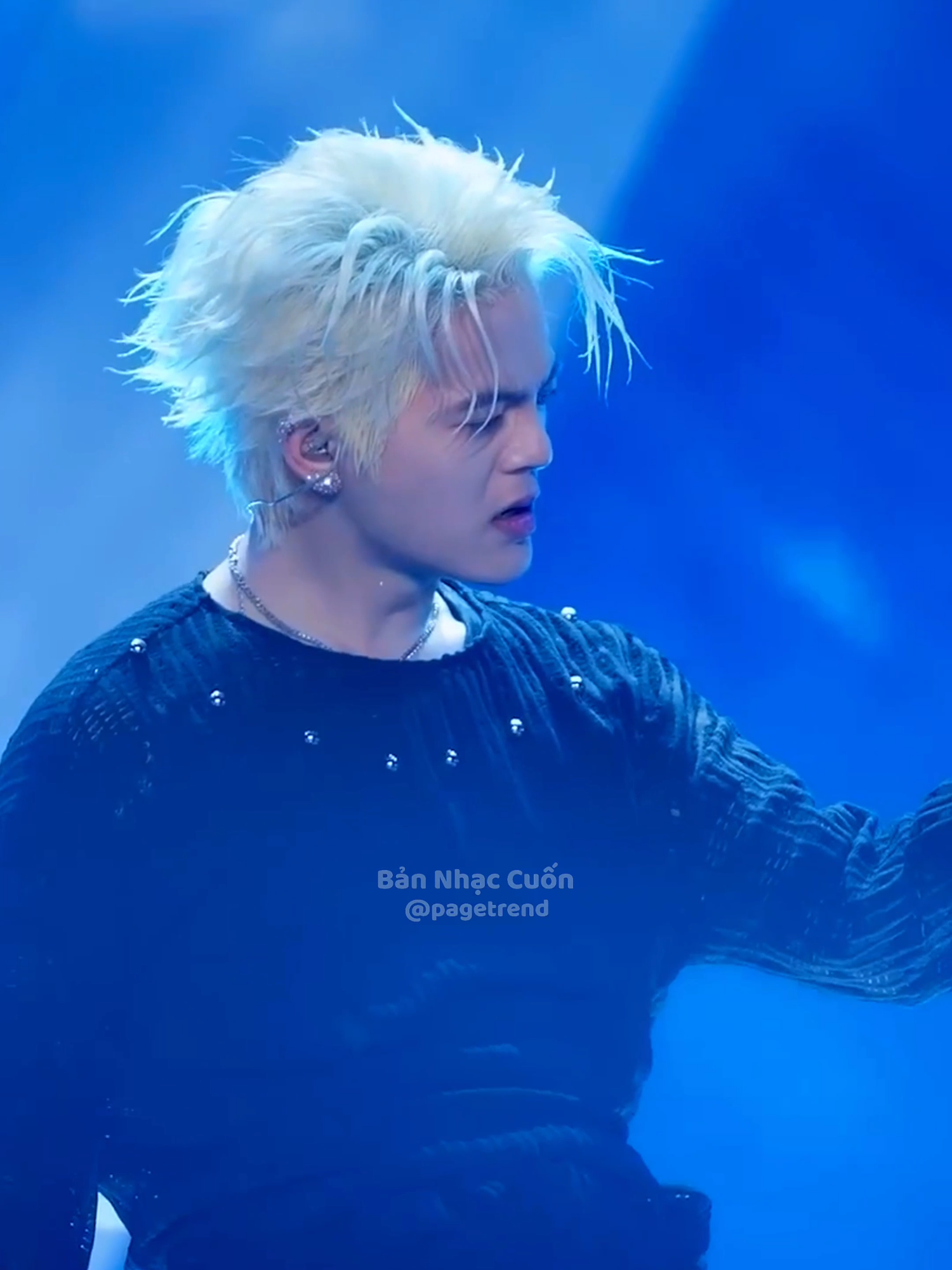 Thêm ver 2 Anh Biết Rồi có nhảy và đập đàn nè 😆🤘 #AnhTraiSayHi #ATSH #RHYDER #AnhBietRoi #PageTrend #BanNhacCuon