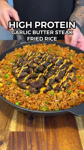 High Protein Garlic Butter Steak Fried Rice 🥩🍚 Easy 50g Protein Meal Prep 💪🏼 (Macros: Per Serving - 4 Total) 564 Calories 50.5gC | 17gF | 50gP Ingredients: 700g Extra Lean Diced Beef (Smart Heart Extra Lean Diced Beef - raw weight, or any lean cut of beef) 1 Tsp Garlic Powder, 1 Tsp Salt, 1/2 Tsp Black Pepper 250g Frozen Mixed Vegetables 2 Eggs & 250g Egg Whites (or 4 regular eggs) 20g Spring Onion (white part only) 560g Cooked White Rice (preferably day old) 90ml Salt Reduced Soy Sauce  30g Spring Onion (green part only) 1 Tsp Sesame Oil 25g Light Butter (Nuttelex Light) 5 Diced Garlic Cloves Fresh Parsley 40g Sriracha Mayonnaise (per serving - 140ml Light Mayonnaise mixed with approximately 15g of sriracha. Adjust amount of sriracha to suit your liking & equally distribute. Can be substituted for store bought sriracha mayonnaise such as Flying Goose Sriracha Mayonnaise. Don’t forget to check out my digital recipe cook books with over 200 easy & delicious recipes 📖👨🏻‍🍳 #steak #friedrice #garlicbutter #asianfood #mealprep #Foodie #highprotein #lowcalorie #Fitness #EasyRecipes #fatloss #weightloss #healthyrecipes #highproteinmeals
